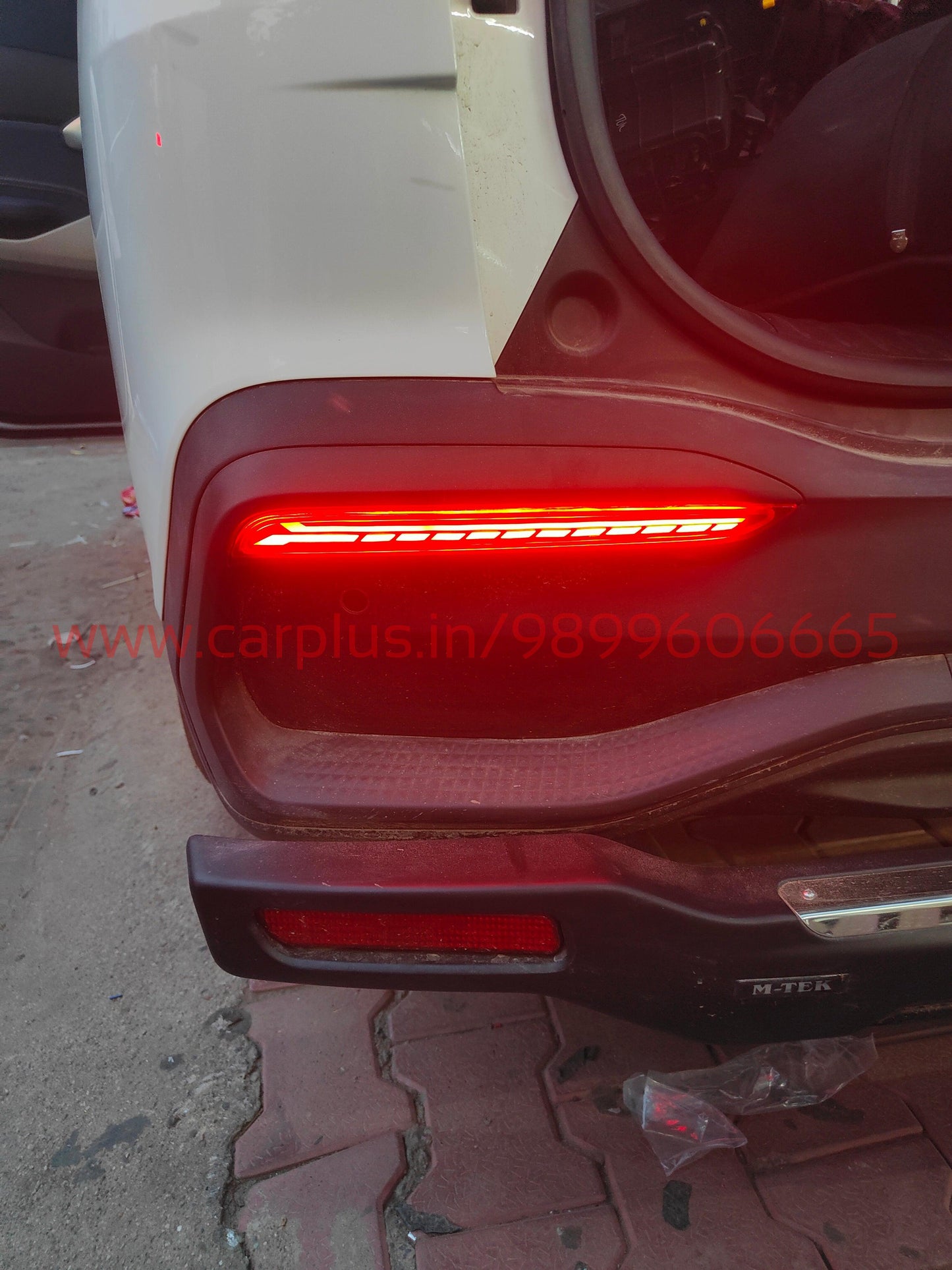 
                  
                    KMH Rear Bumper Reflector for Kia Carens-REAR REFLECTOR-KMH-CARPLUS
                  
                